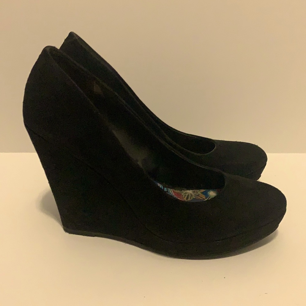 Black suede madden girl wedges size 9
